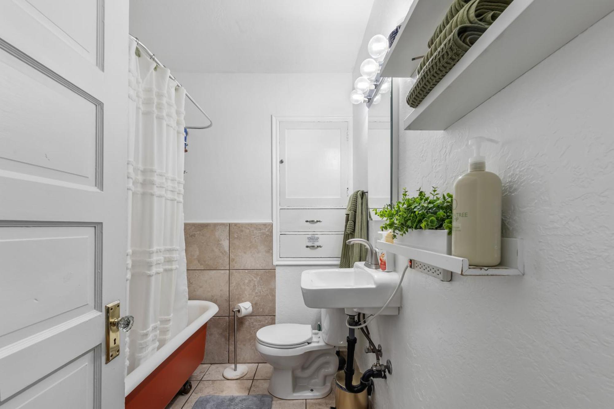 Sugar House Hideaway By Mountains 3br, Parking, Wi-fi Apartment Salt Lake City